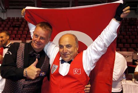 S­e­r­d­a­r­ ­G­ü­m­ü­ş­ ­D­ü­n­y­a­ ­Ş­a­m­p­i­y­o­n­u­